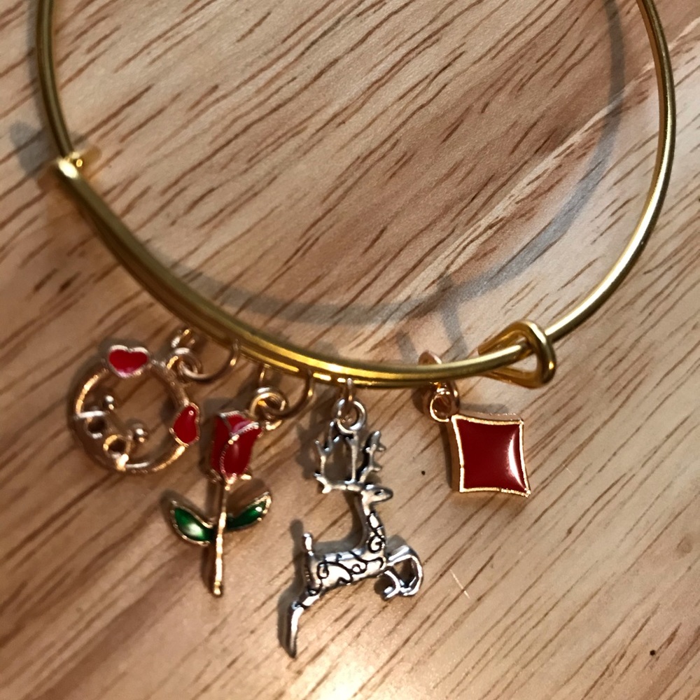 Charm bracelet